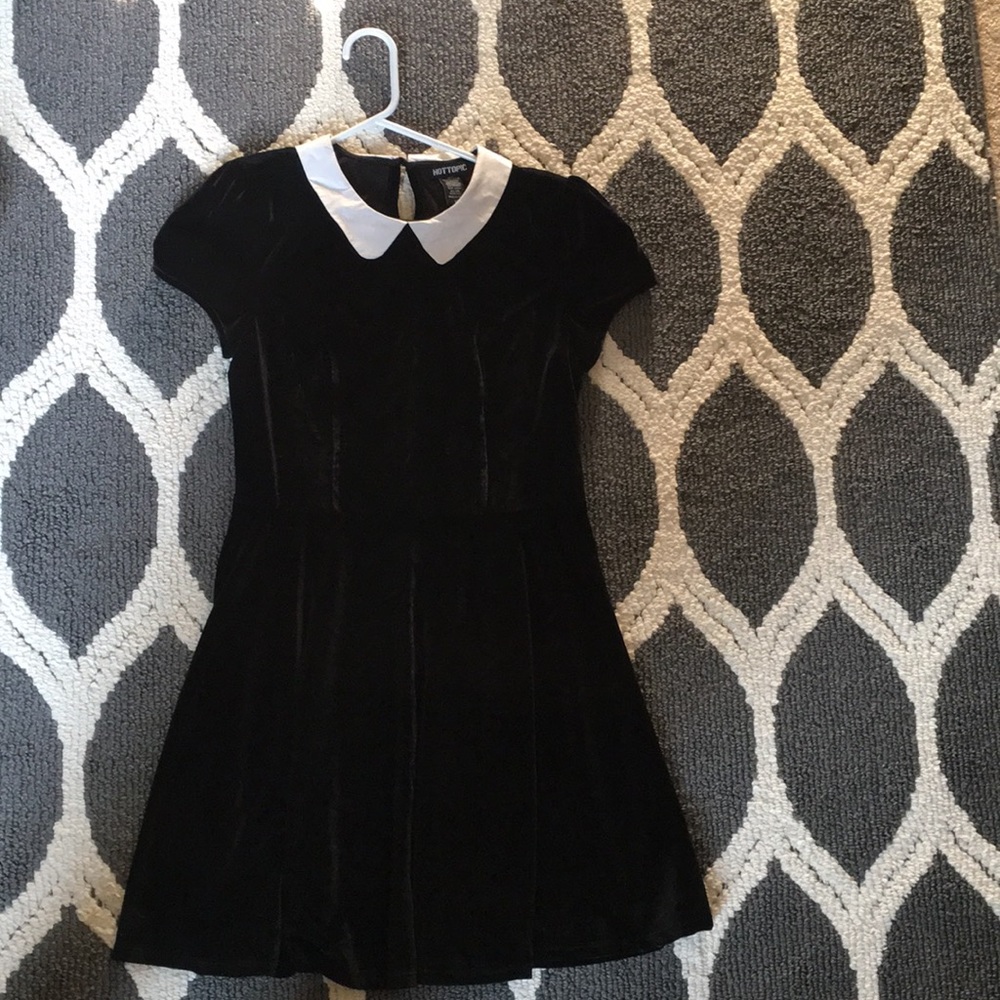 Black velvet white collar dress